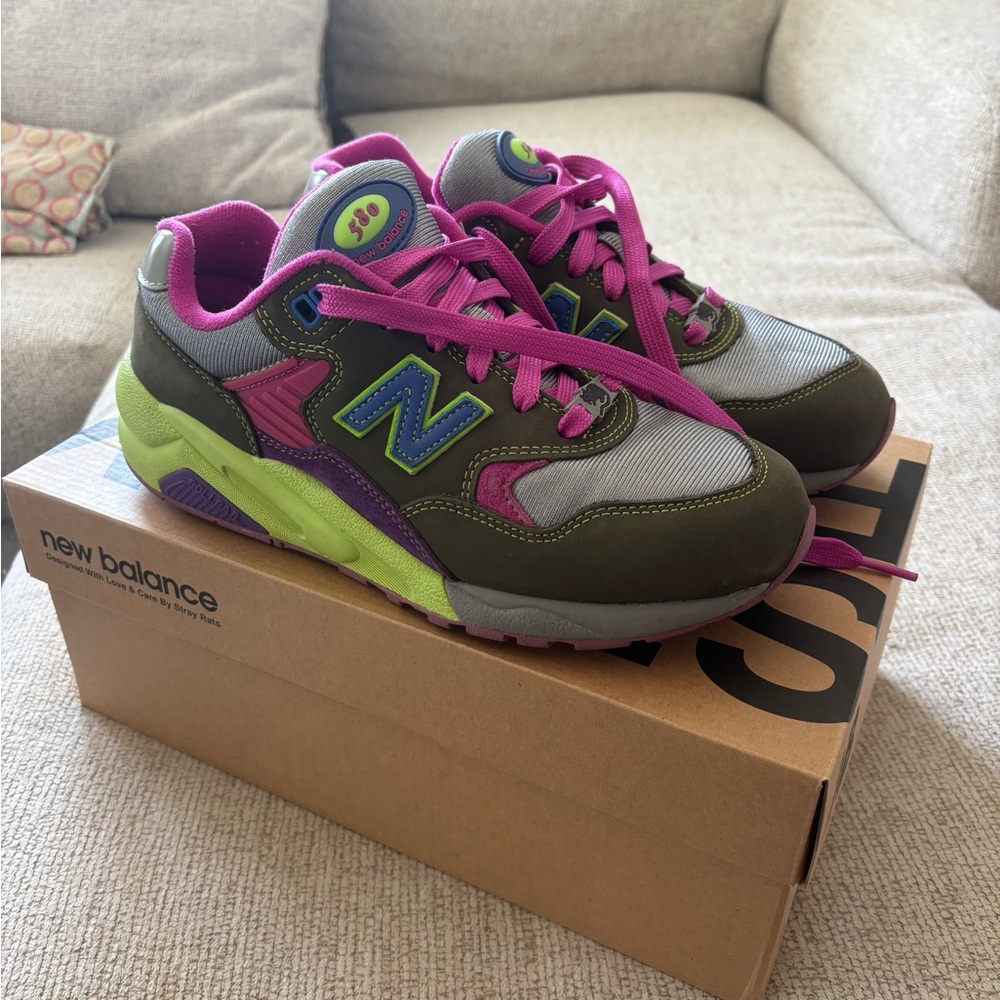 New Balance 580 Sneakers - Collaboration with Stray Rats - M 7 / W 8.5